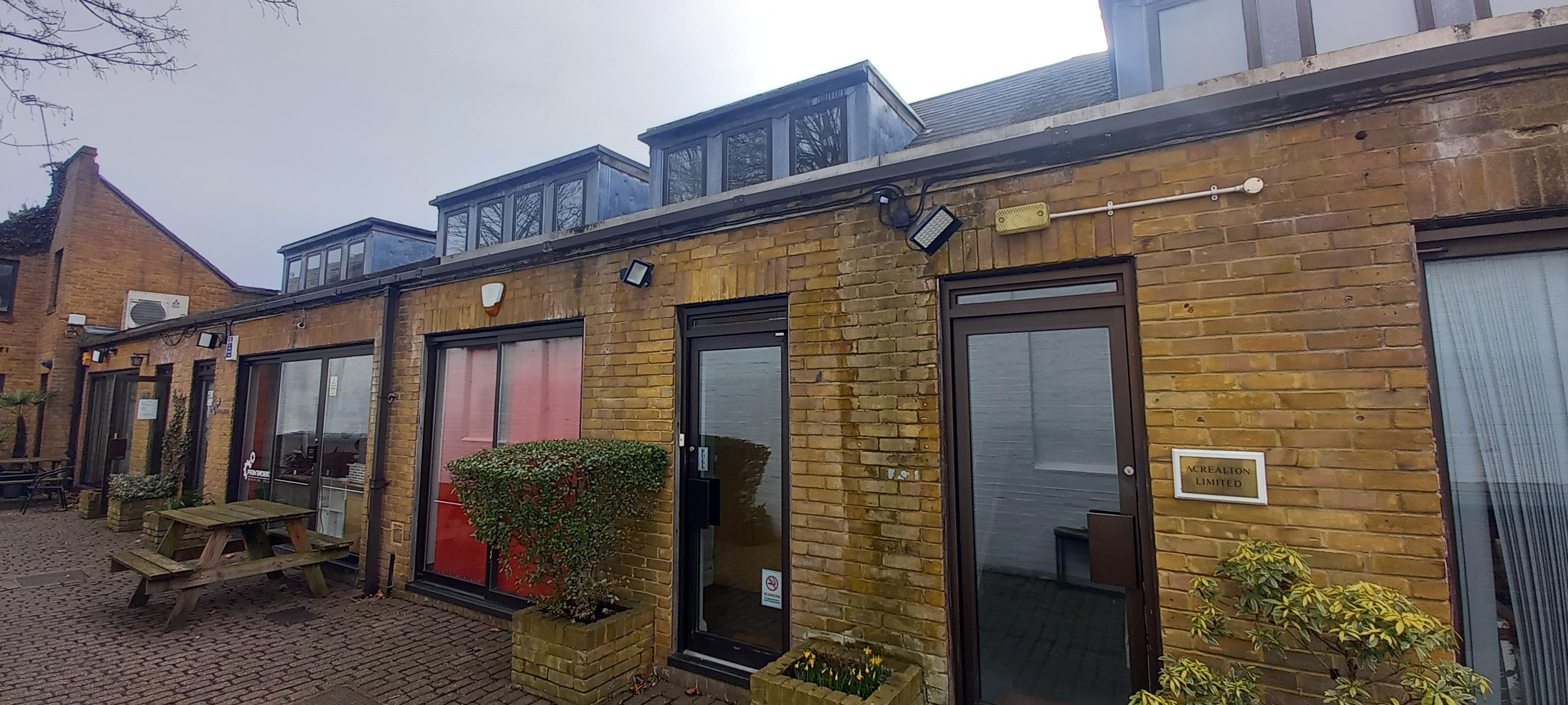 Unit C, The Mews, 6 Putney Common, Putney, SW15 1HL