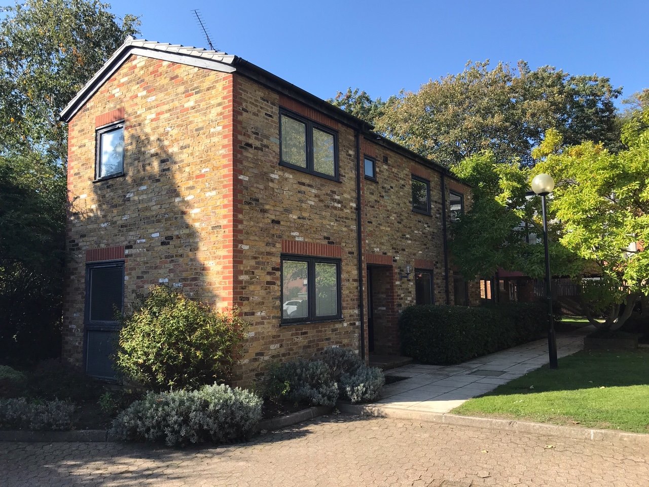 6 Bridle Close, Surbiton Road, KT1 2JW Martin Campbell