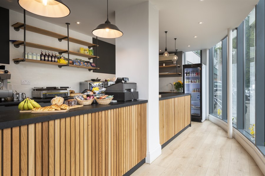 Mortlake Business Centre, 20 Mortlake High Street, SW14 8JN Martin